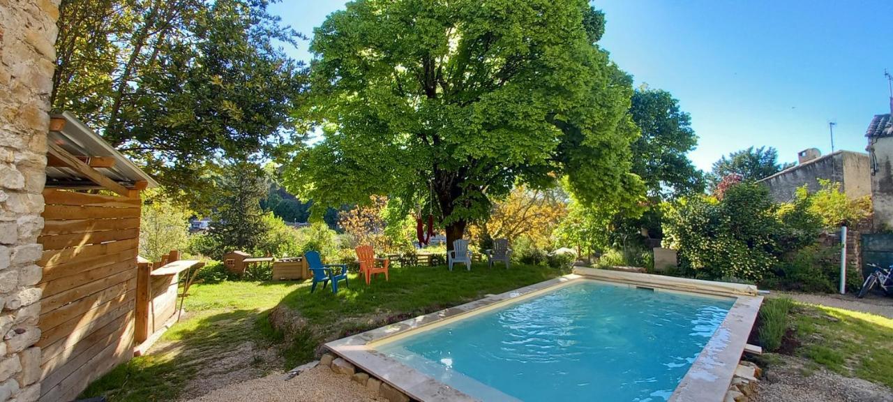 Chambre Du Tilleul - Charme, Confort Et Piscine Sigonce Zewnętrze zdjęcie